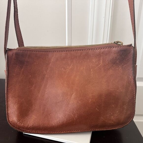Madewell Handbags - Madewell Brown Leather Crossbody Bag